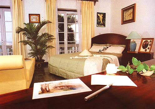 LIST OF SUPPLIED FURNITURE